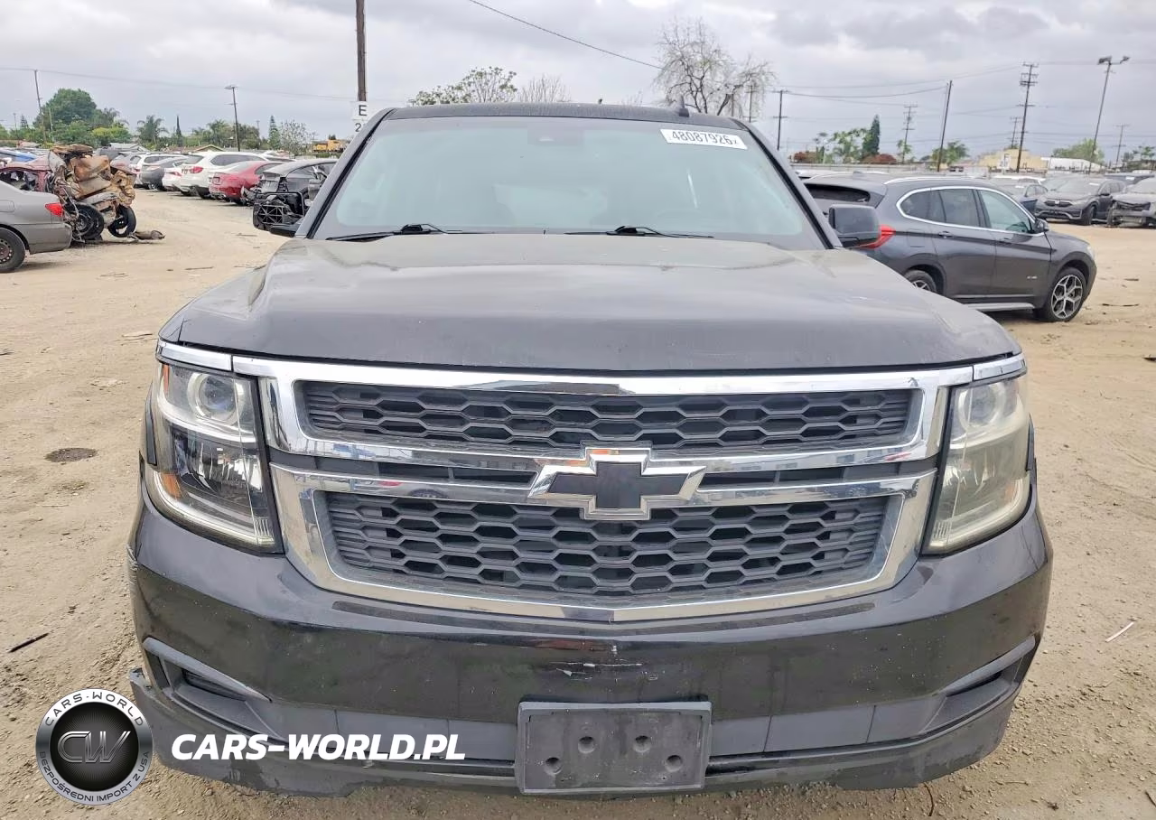 2017 Chevrolet Tahoe Lt VIN:1GNSCBKC6HR163401 - 5