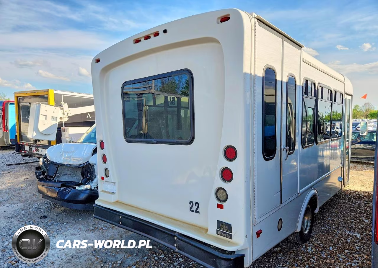 2021 Ford Econoline E350 Super Duty Cutaway Van VIN:1FDEE3FN6MDC09586 - 3