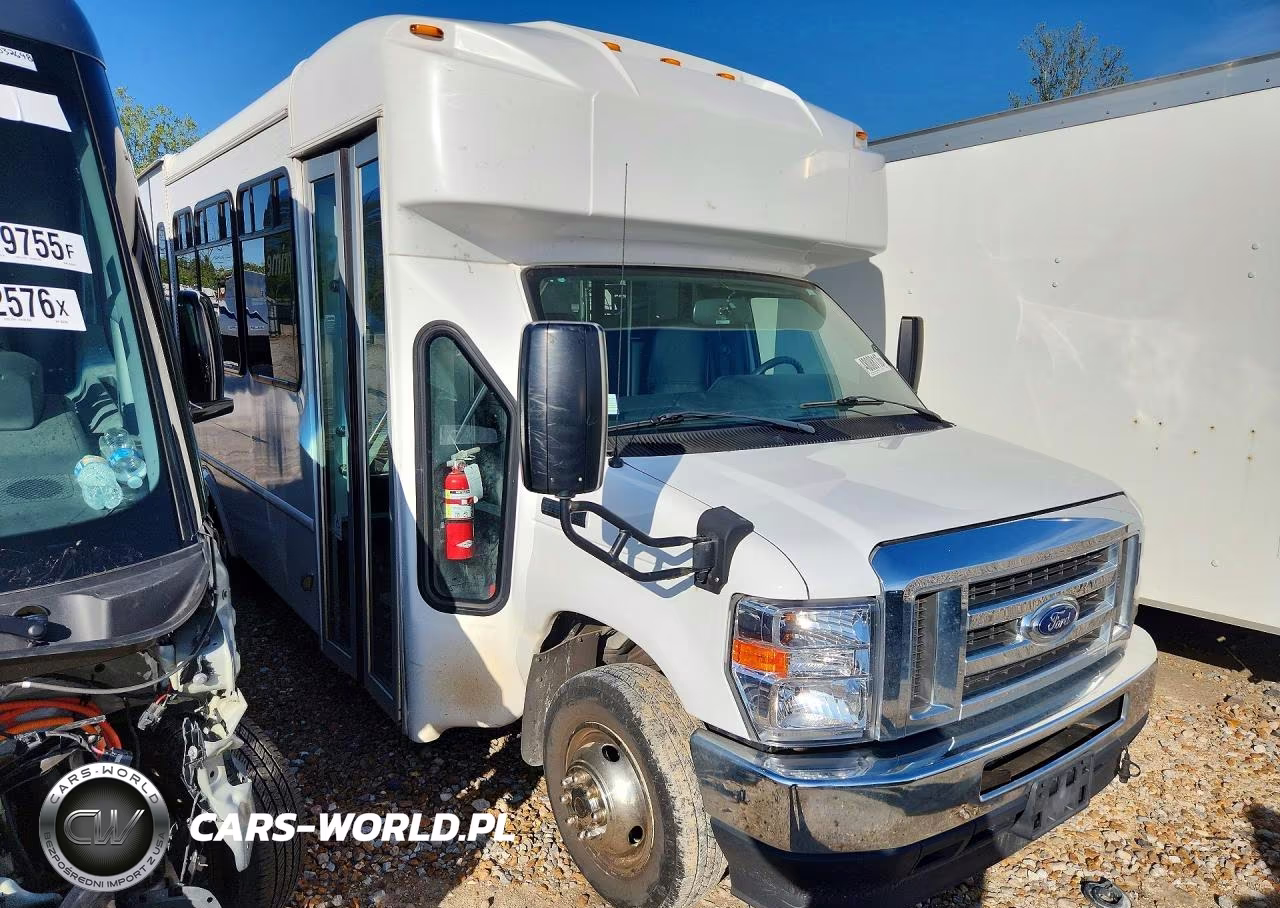2021 Ford Econoline E350 Super Duty Cutaway Van VIN:1FDEE3FN6MDC09586 - 4