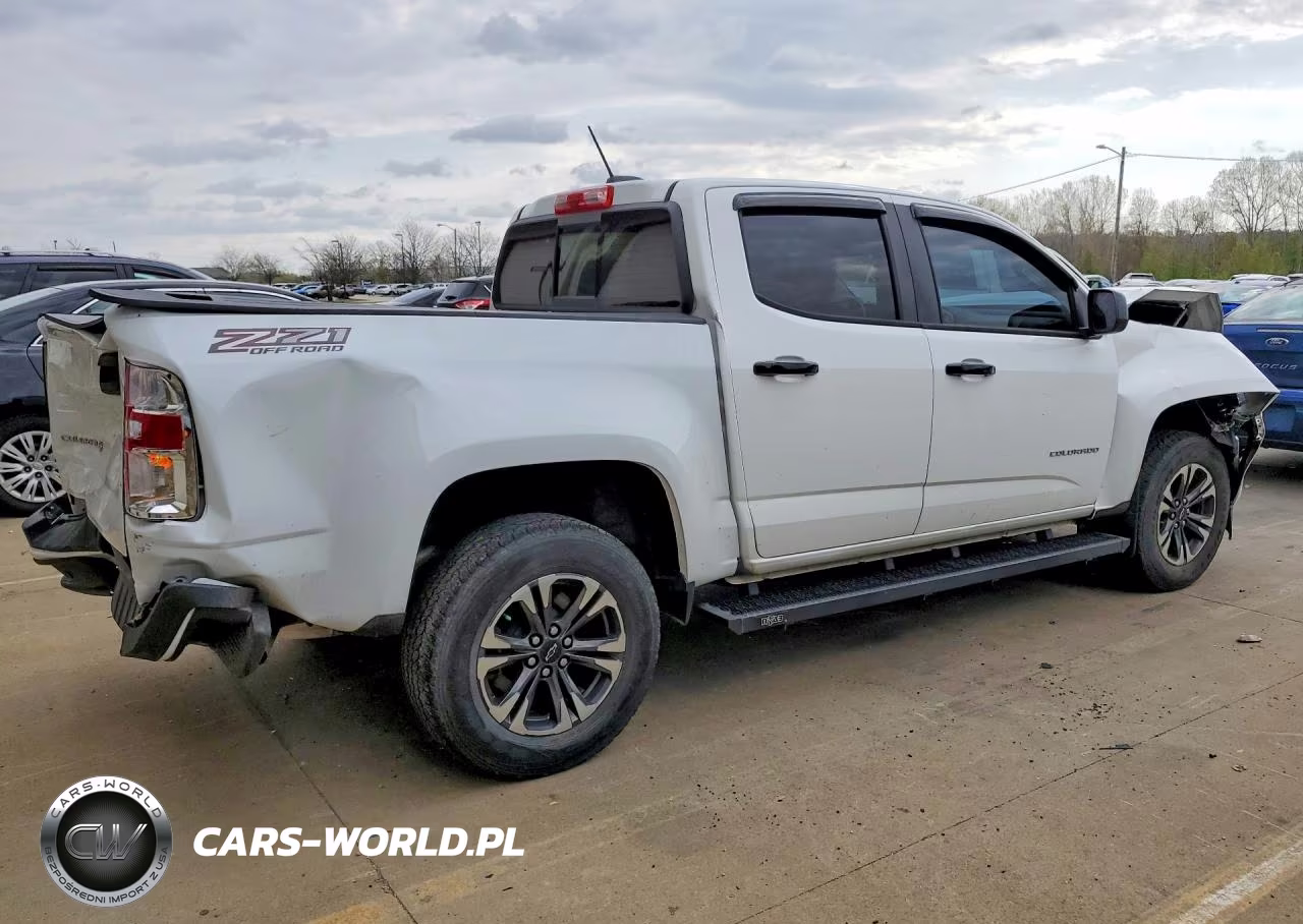 2021 Chevrolet Colorado Z71 VIN:1GCGTDEN1M1172295 - 3