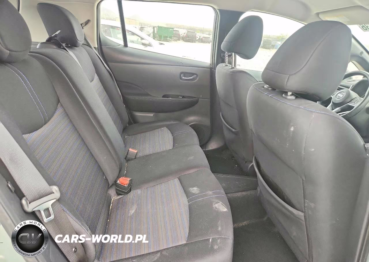 2018 Nissan Leaf Sv VIN:1N4AZ1CP3JC317012 - 10