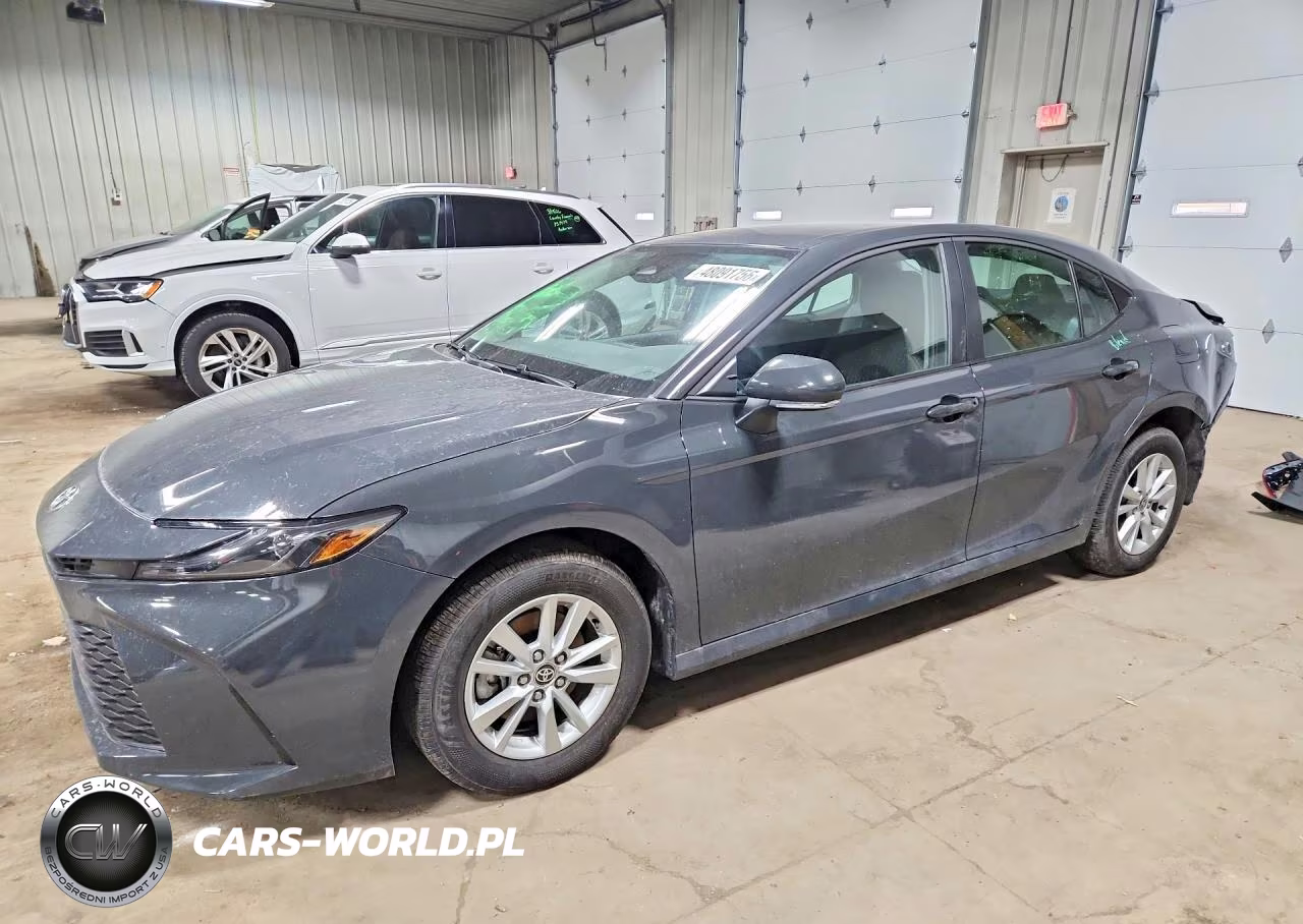 2026 Toyota Camry Le – zdjęcie 1 z 13