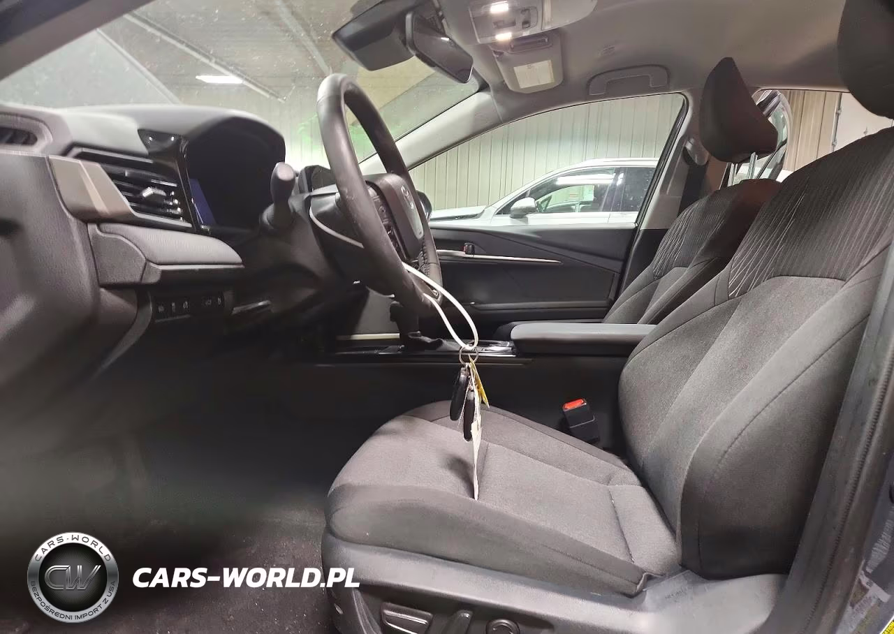 2026 Toyota Camry Le VIN:4T1DBADK4TU038398 - 7