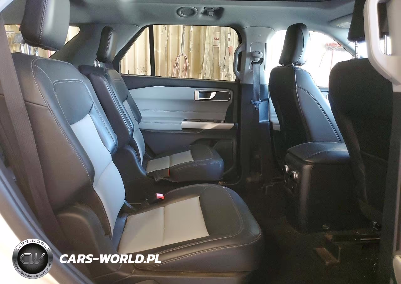 2024 Ford Explorer Xlt VIN:1FMSK8DH6RGA14924 - 11