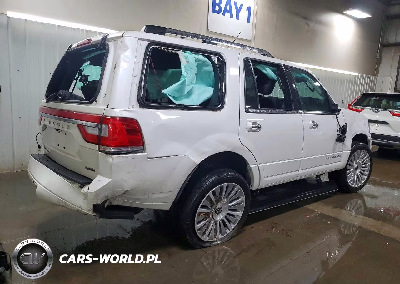 2015 Lincoln Navigator VIN:5LMJJ2JT5FEJ00752 - 3
