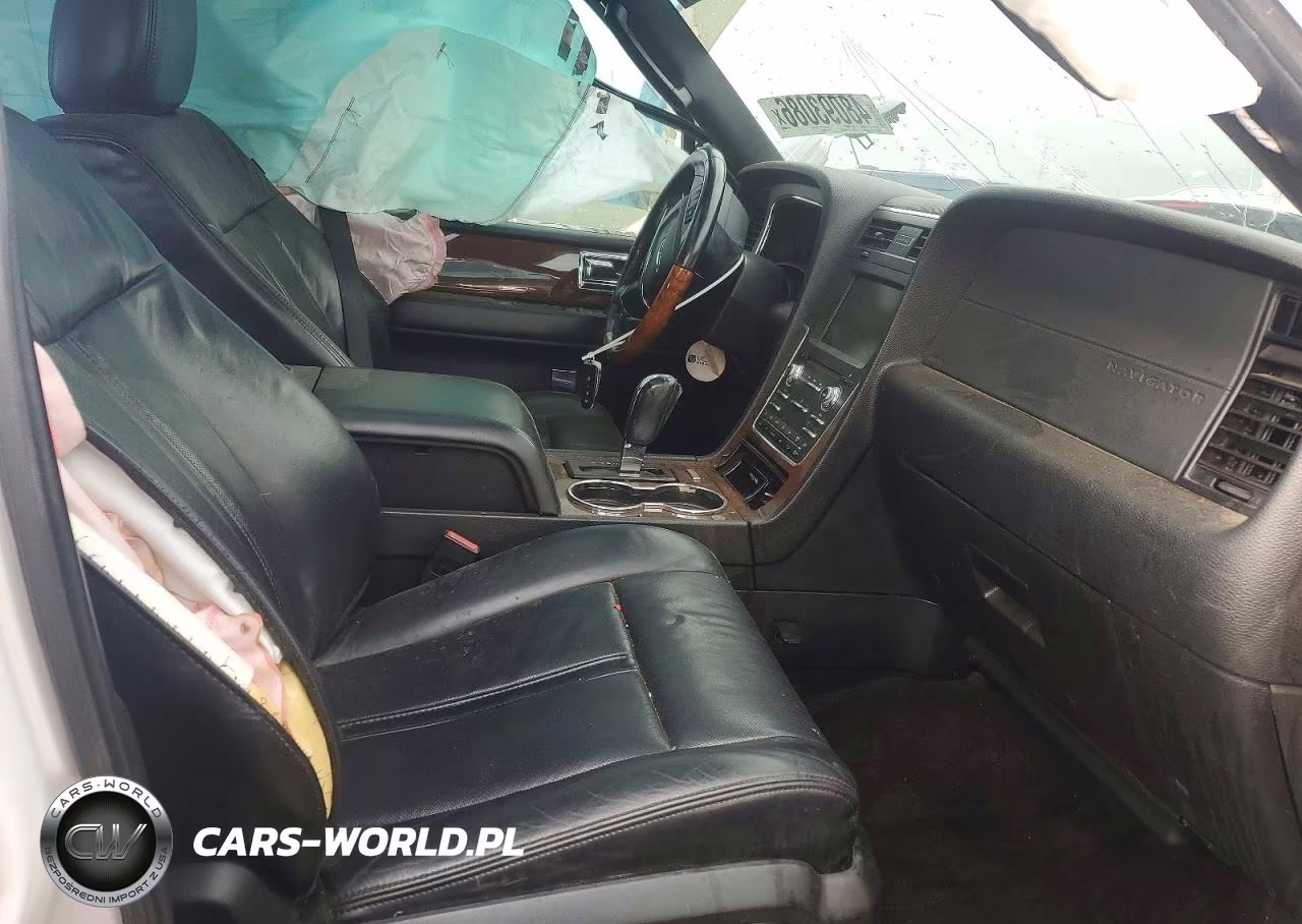 2015 Lincoln Navigator VIN:5LMJJ2JT5FEJ00752 - 7