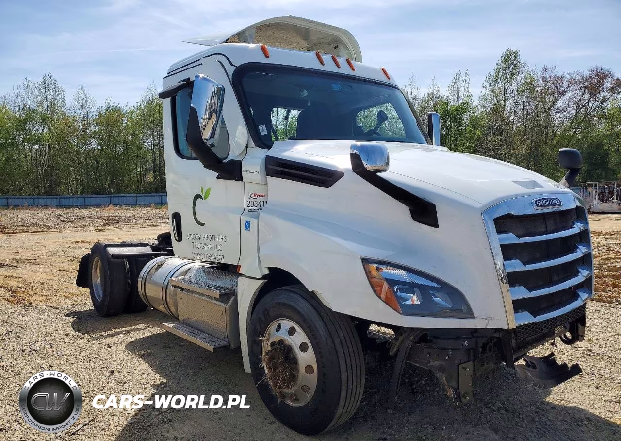 2021 Freightliner Cascadia 126 Semi Truck