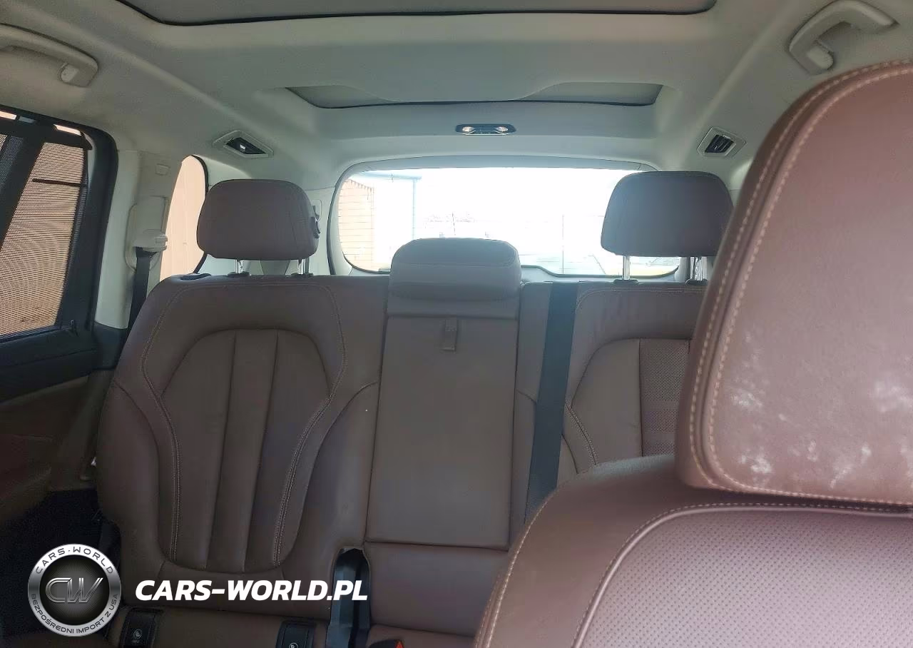 2020 BMW X7 xDrive40I VIN:5UXCW2C03L9A02507 - 10