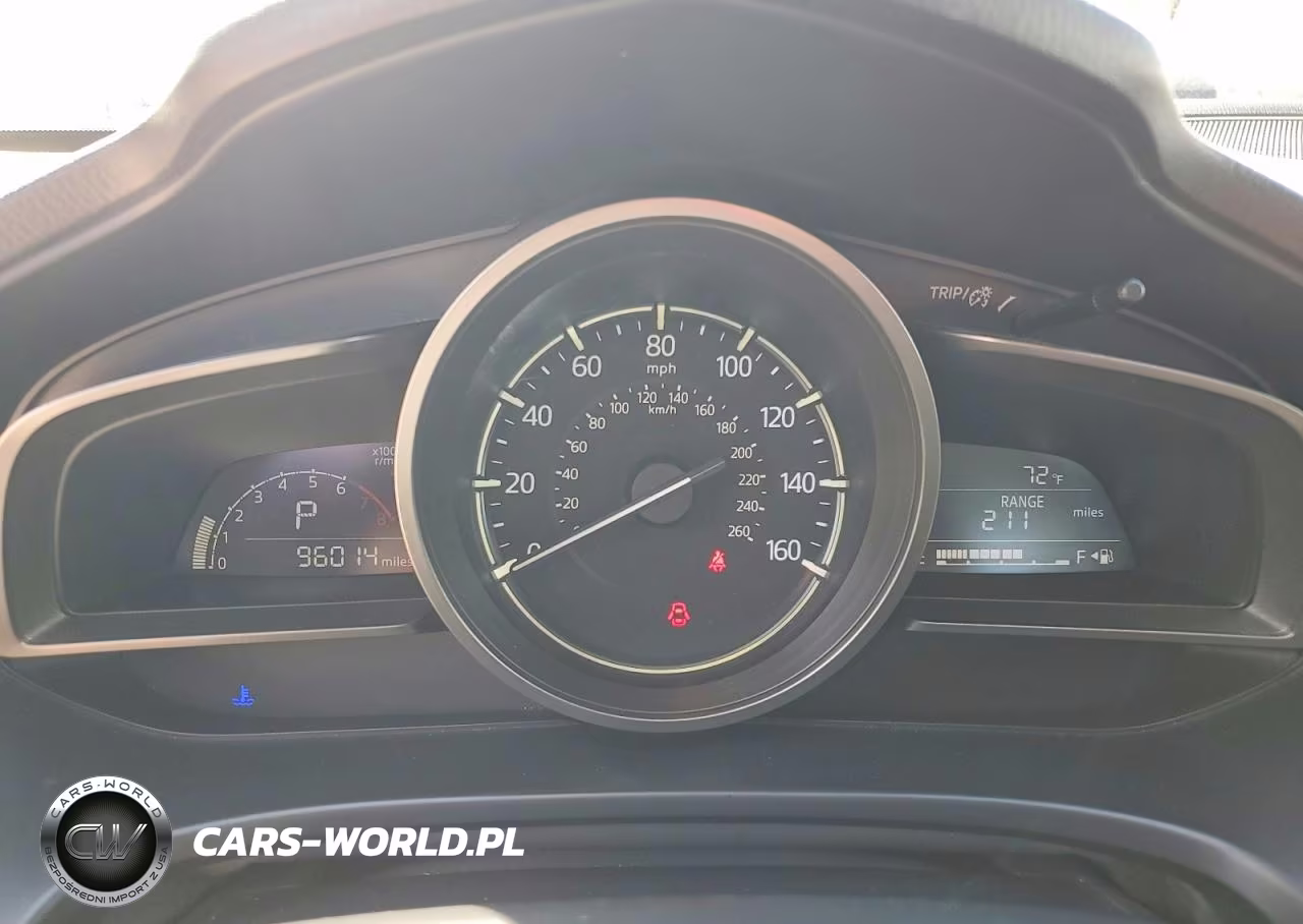 2018 Mazda 3 Touring VIN:3MZBN1V31JM264701 - 9