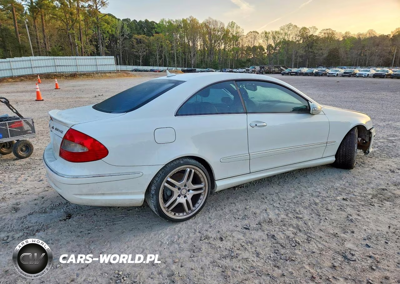 2007 Mercedes-Benz Clk 550 VIN:WDBTJ72H57F218852 - 3