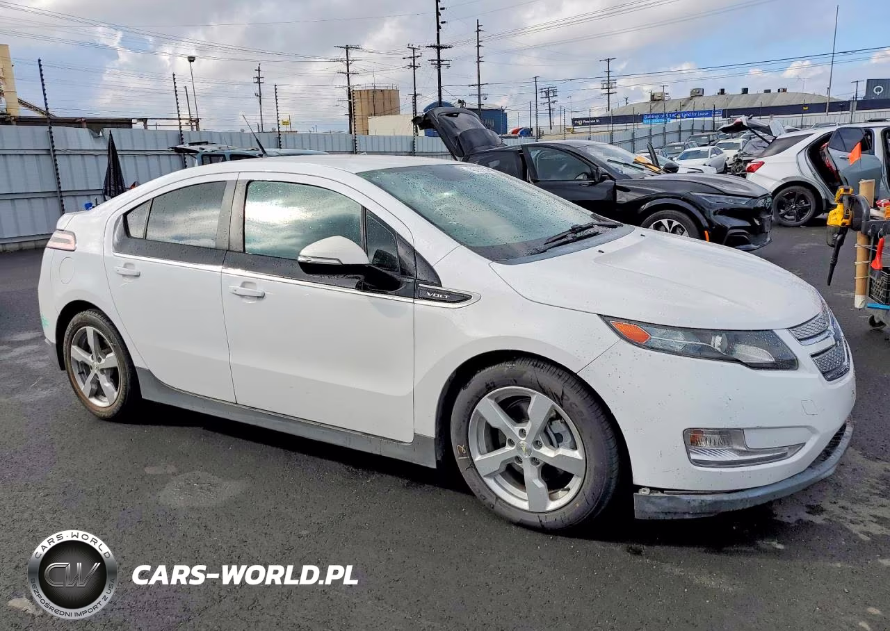 2014 Chevrolet Volt VIN:1G1RE6E49EU139530 - 4