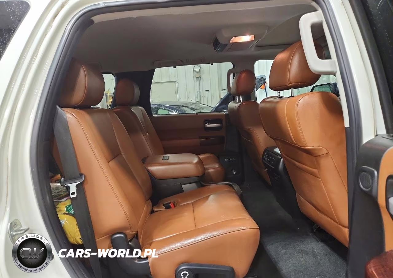 2012 Toyota Sequoia Platinum VIN:5TDDW5G12CS057328 - 11