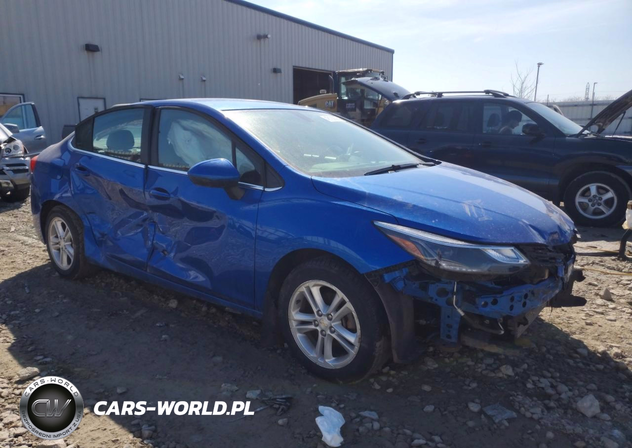 2017 Chevrolet Cruze Lt VIN:1G1BE5SM0H7170491 - 4