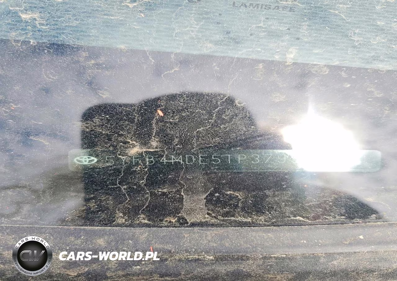 2026 Toyota Corolla Le VIN:5YFB4MDE5TP379579 - 12