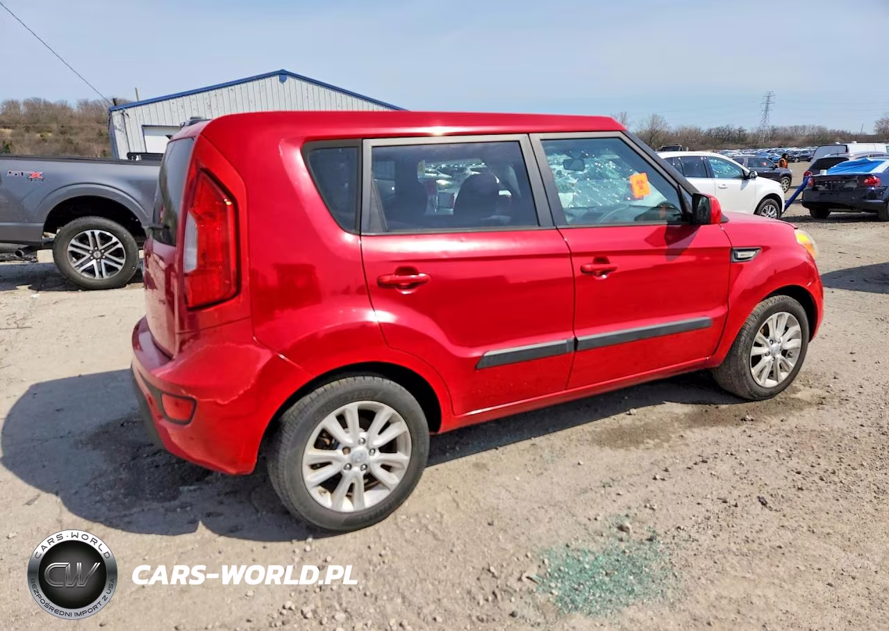 2013 Kia Soul Base VIN:KNDJT2A58D7619413 - 3