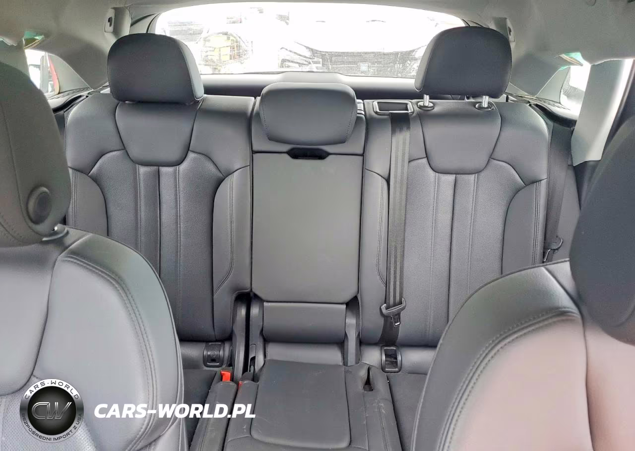 2020 Audi Q5 E Premium Plus VIN:WA1E2AFY4L2045898 - 10