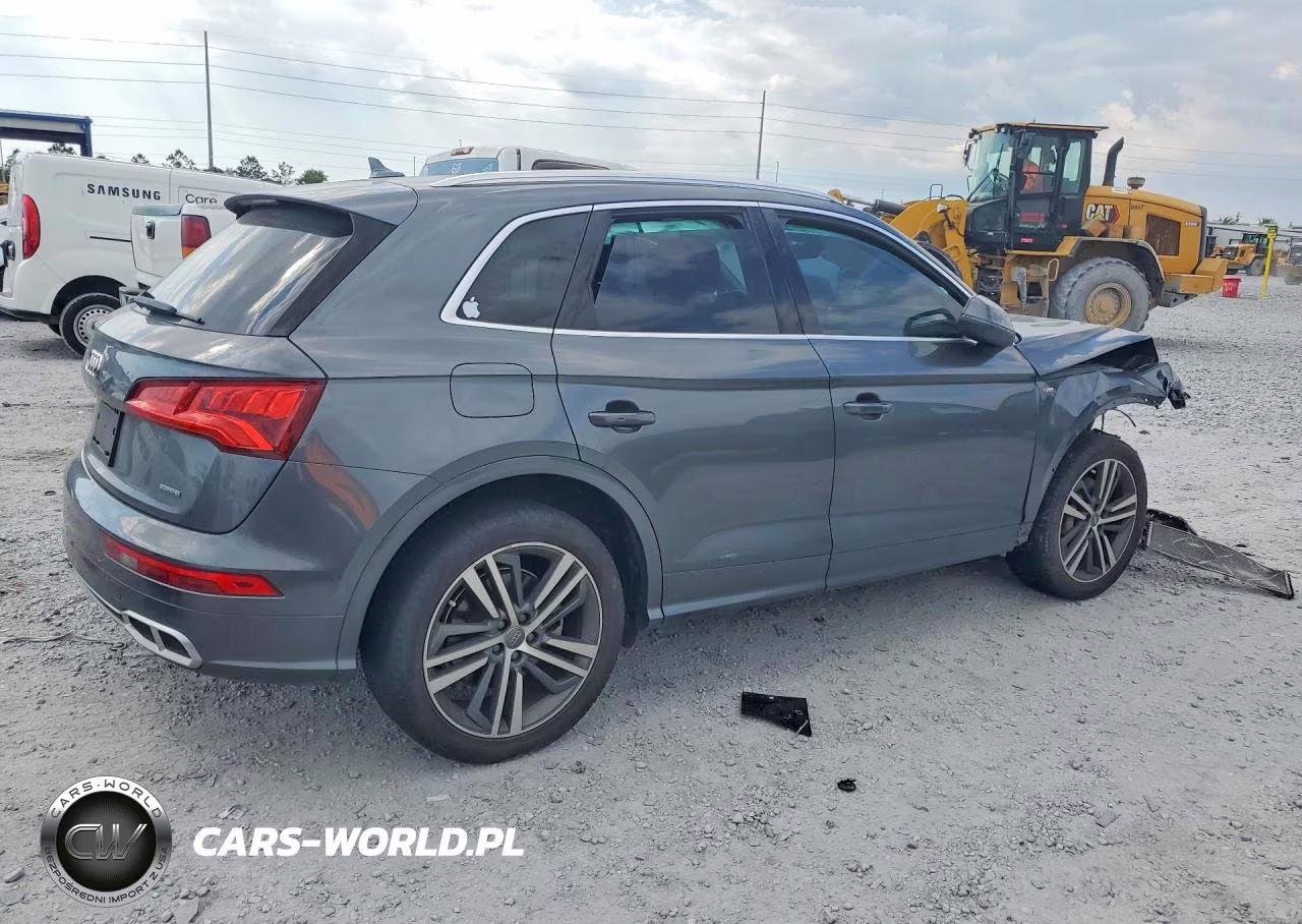 2020 Audi Q5 E Premium Plus VIN:WA1E2AFY4L2045898 - 3