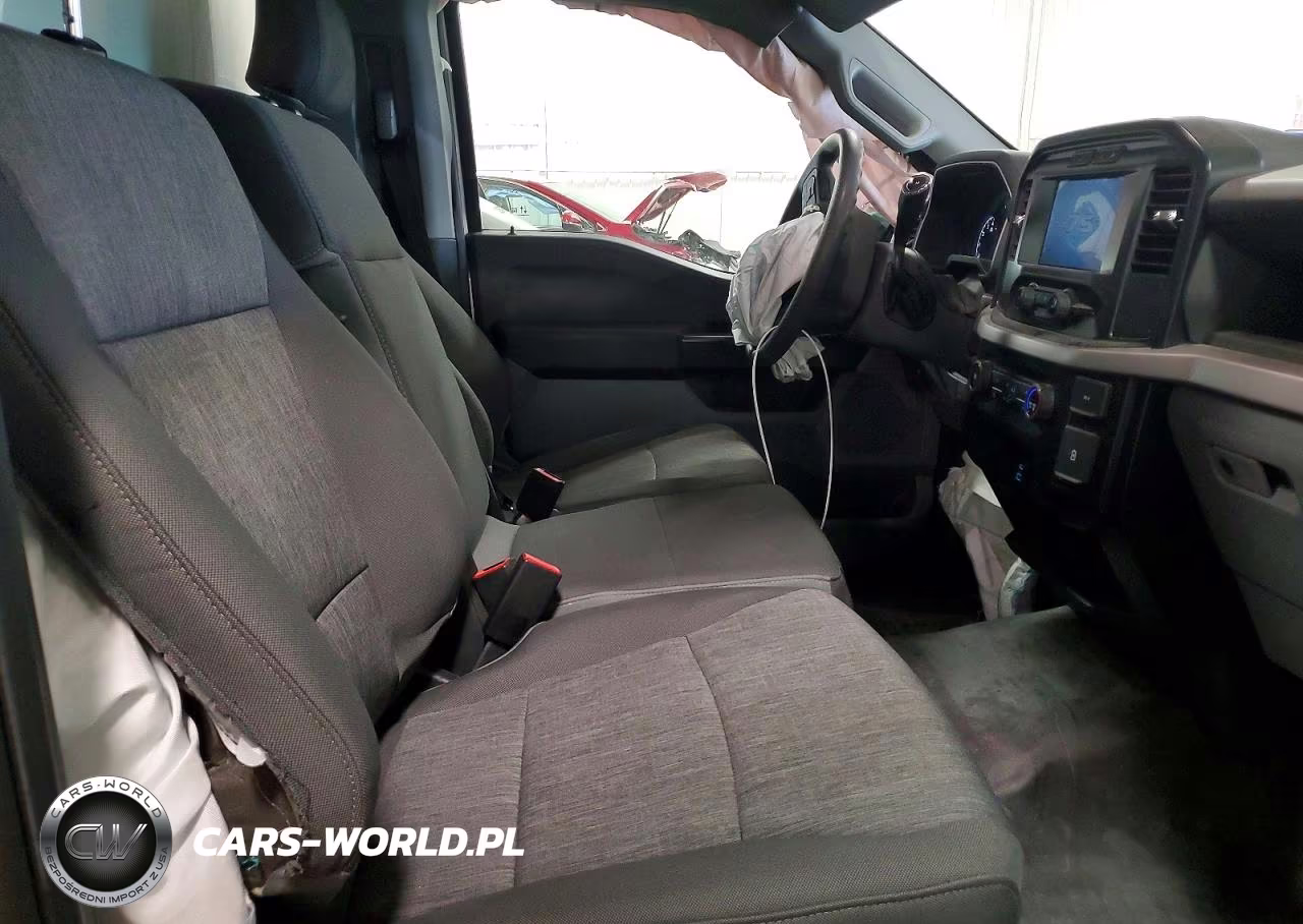 2023 Ford F150 VIN:1FTMF1CB1PKE69390 - 10
