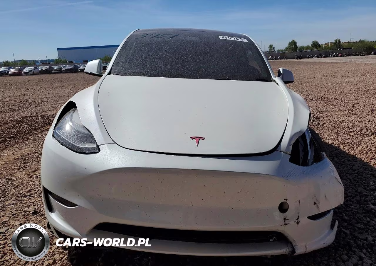 2024 Tesla Model Y VIN:7SAYGAEE5RF064237 - 5