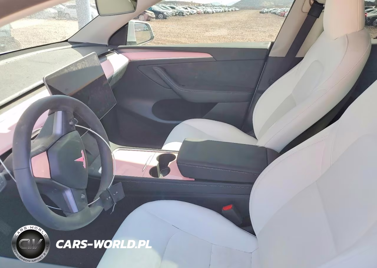 2024 Tesla Model Y VIN:7SAYGAEE5RF064237 - 7