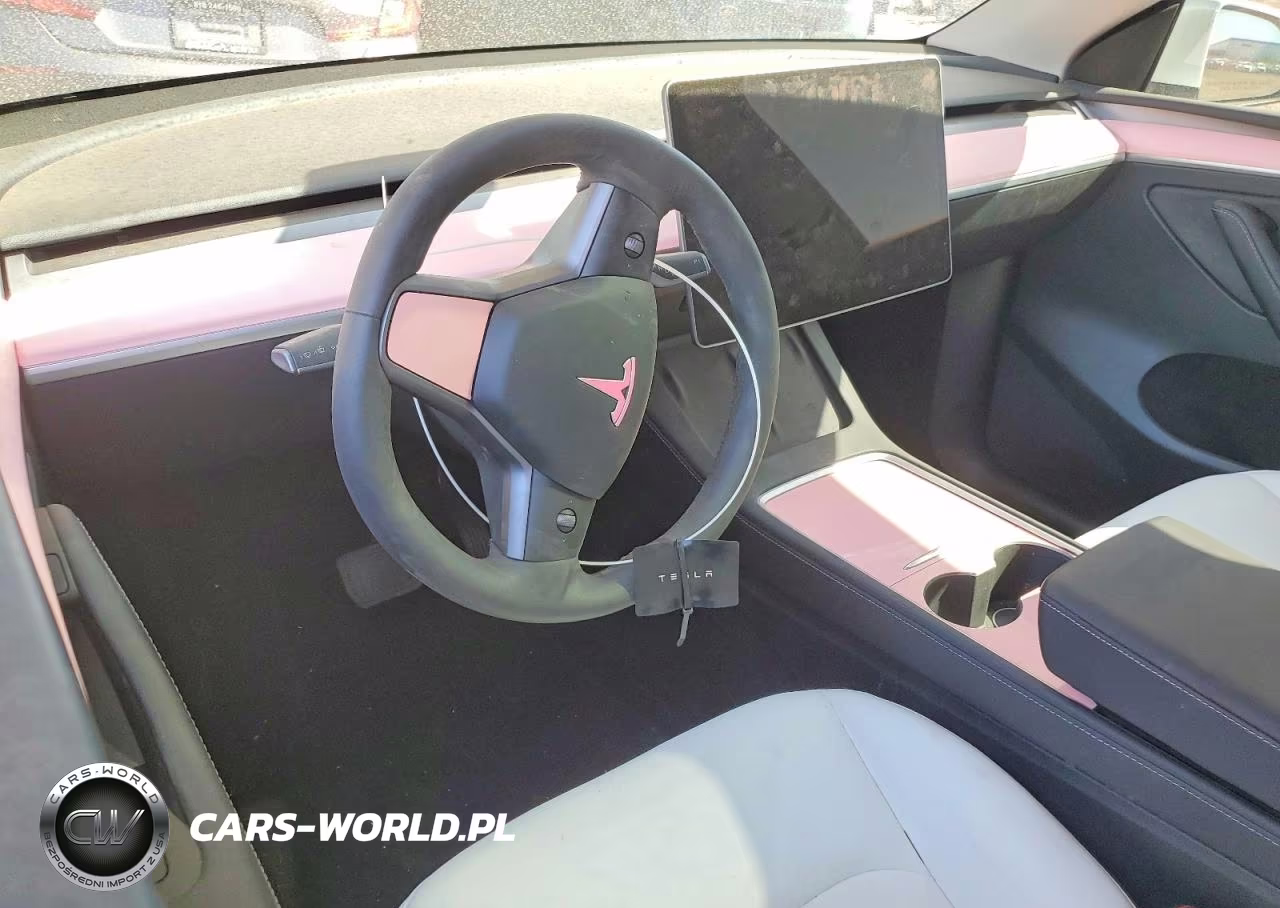 2024 Tesla Model Y VIN:7SAYGAEE5RF064237 - 8