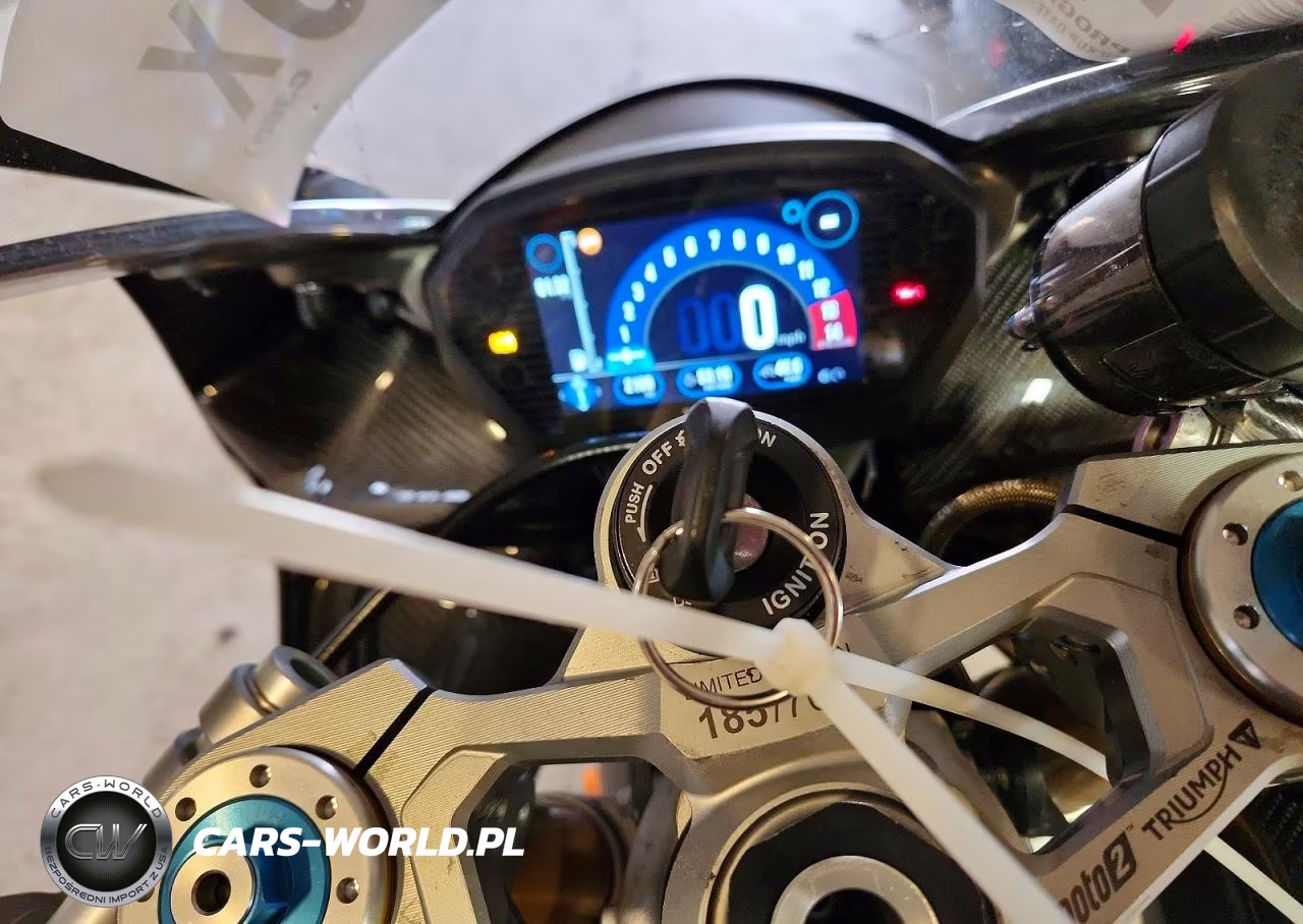 2020 Triumph Motorcycle Daytona Moto2 765 VIN:SMTA204K5LJAA5056 - 8