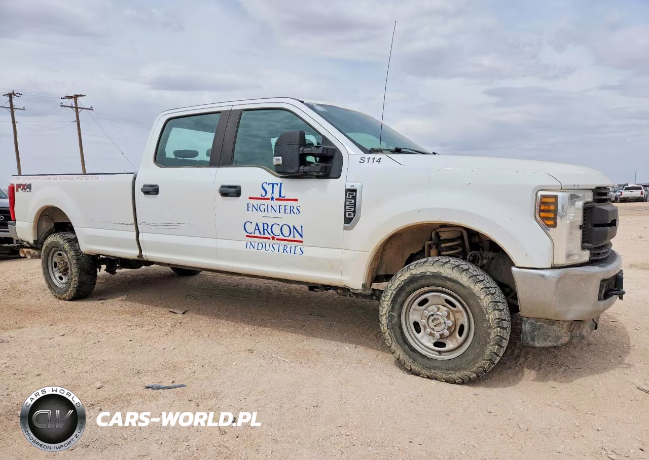 2018 Ford F250 Super Duty VIN:1FT7W2BTXJEC45876 - 4