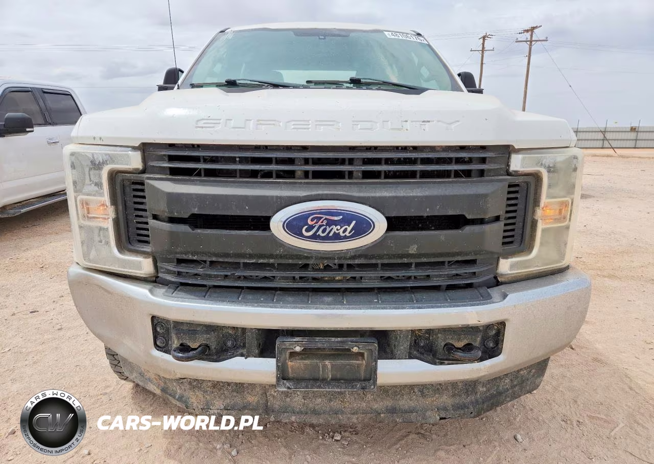 2018 Ford F250 Super Duty VIN:1FT7W2BTXJEC45876 - 5