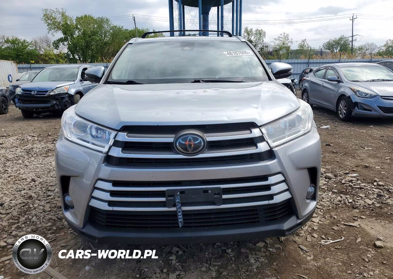 2018 Toyota Highlander Xle VIN:5TDJZRFH0JS533251 - 5