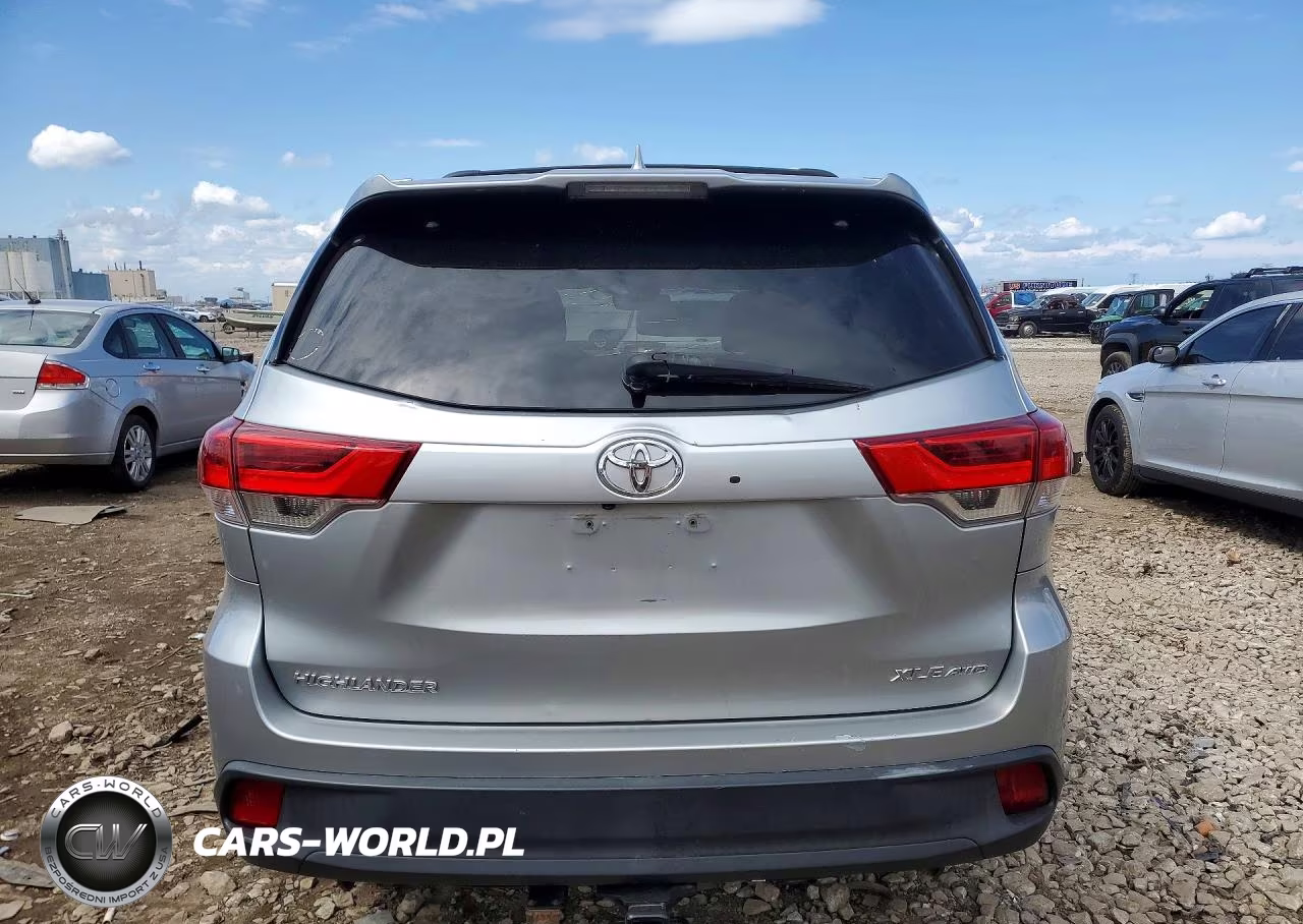 2018 Toyota Highlander Xle VIN:5TDJZRFH0JS533251 - 6