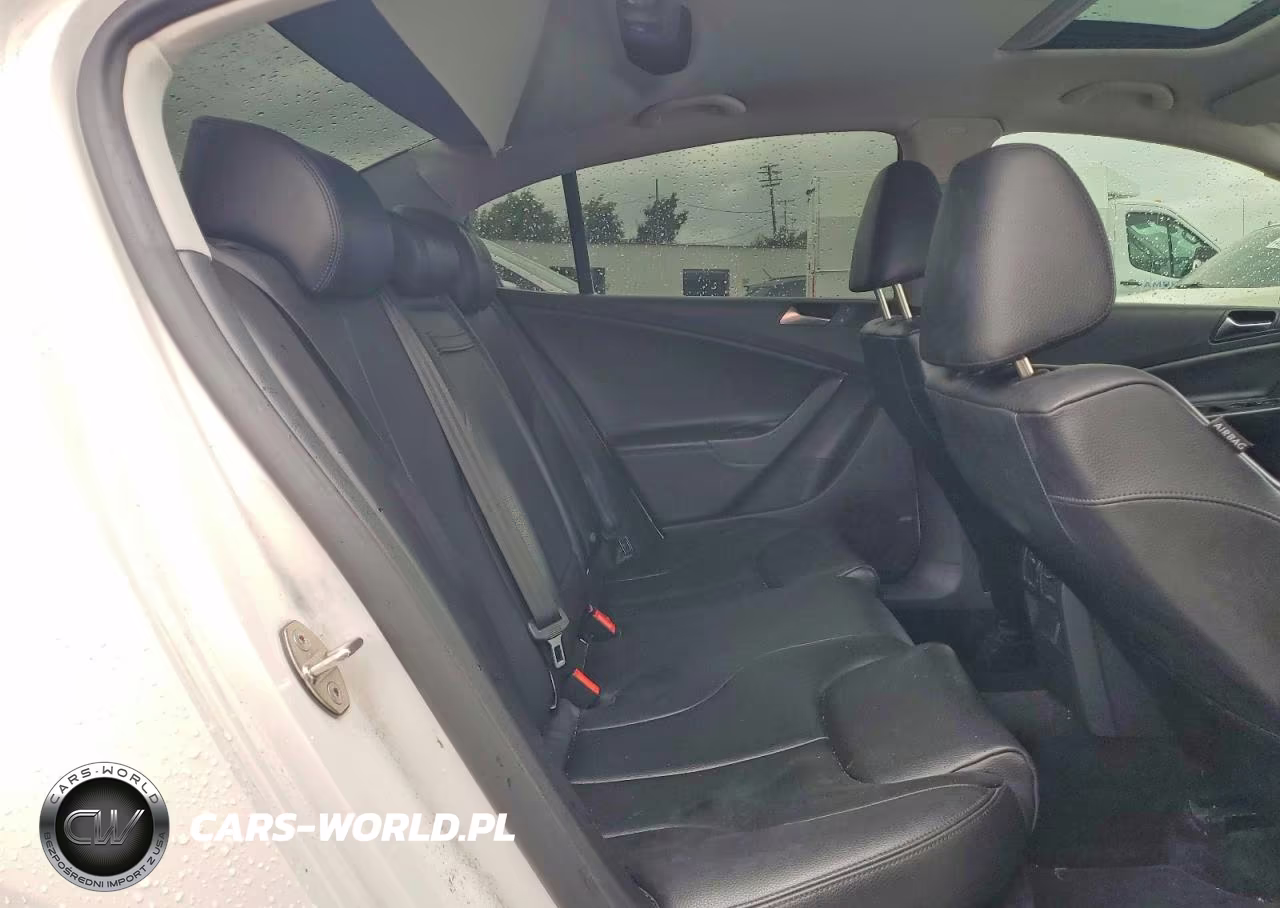 2010 Volkswagen Passat Komfort VIN:WVWJM7AN2AE166035 - 10