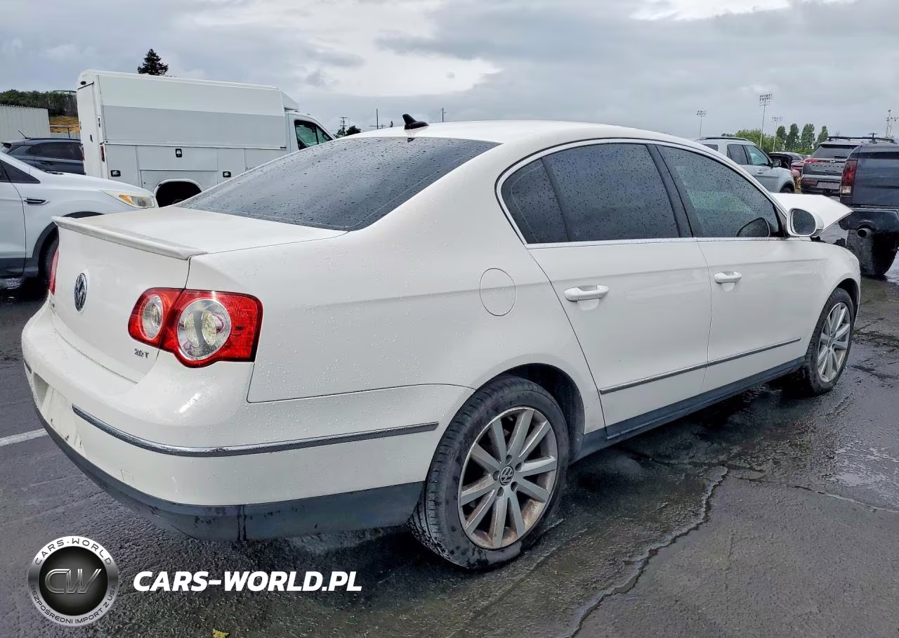 2010 Volkswagen Passat Komfort VIN:WVWJM7AN2AE166035 - 3