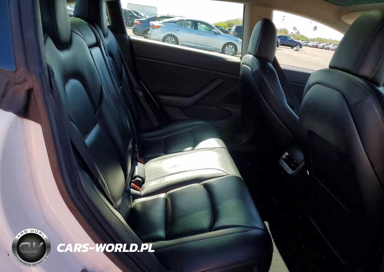 2018 Tesla Model 3 VIN:5YJ3E1EA2JF098828 - 11