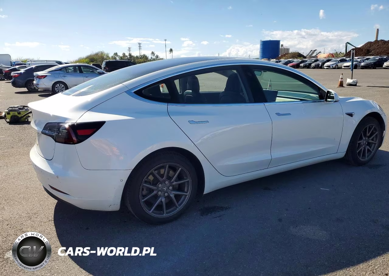 2018 Tesla Model 3 VIN:5YJ3E1EA2JF098828 - 3