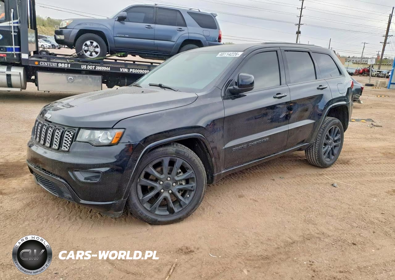 2017 Jeep Grand Cherokee Laredo – zdjęcie 1 z 12