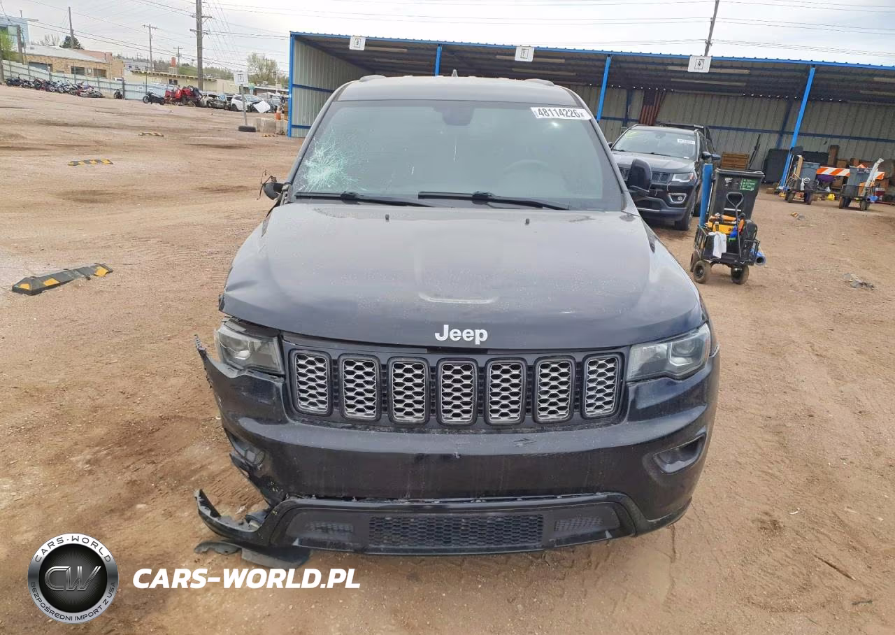 2017 Jeep Grand Cherokee Laredo VIN:1C4RJFAG3HC926907 - 5