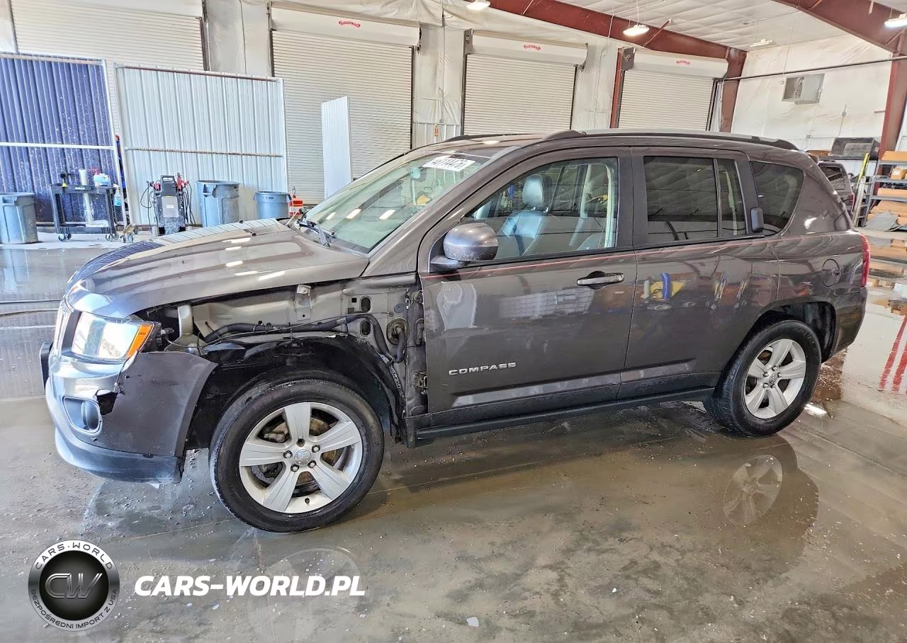 2016 Jeep Compass Latitude VIN:1C4NJDEB1GD616927 - 1