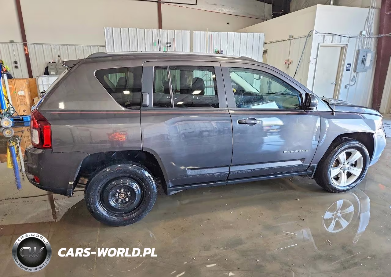 2016 Jeep Compass Latitude VIN:1C4NJDEB1GD616927 - 3
