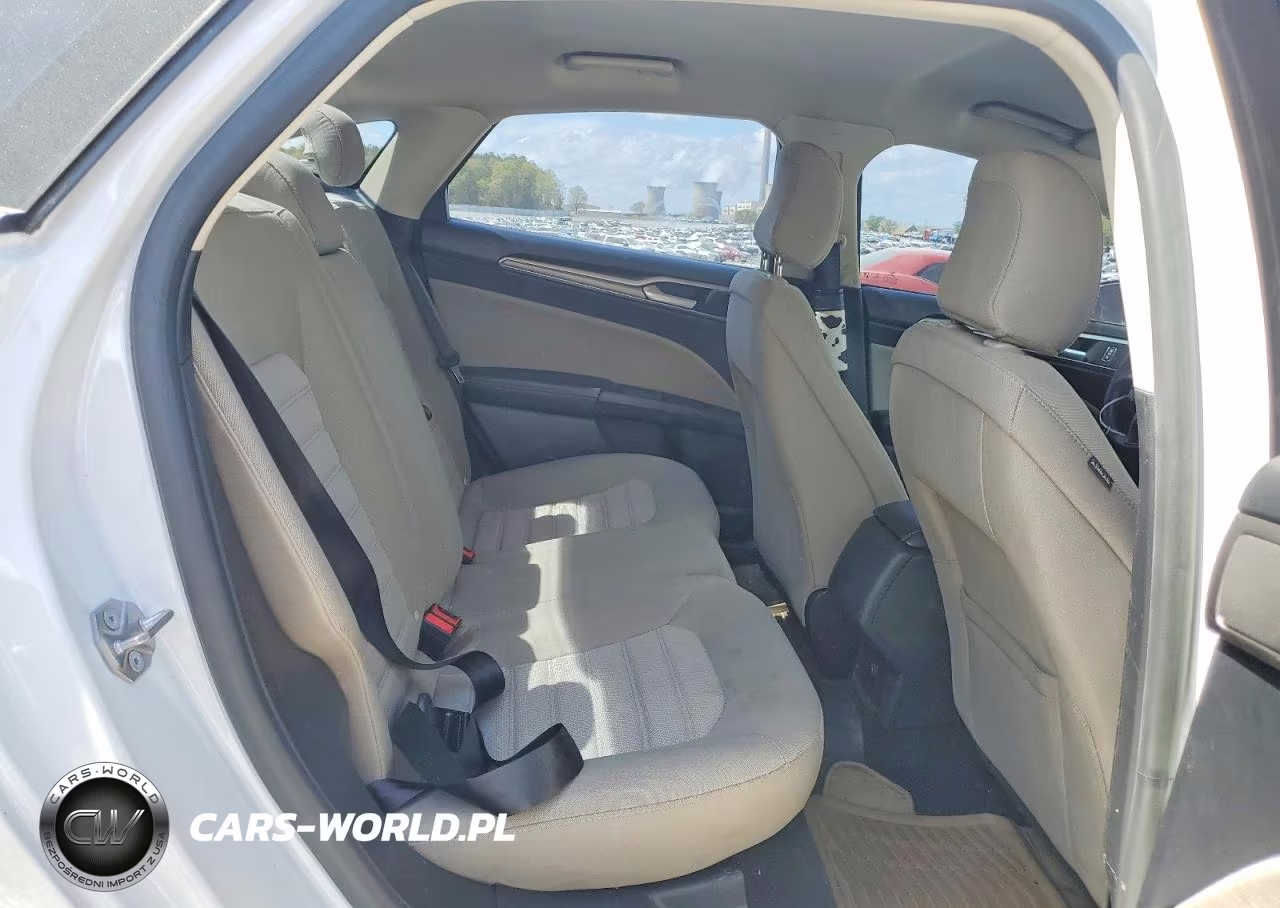 2020 Ford Fusion S VIN:3FA6P0G70LR134722 - 10