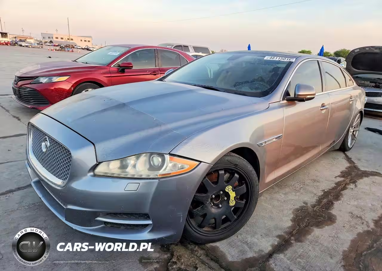 2012 JAGUAR XJ