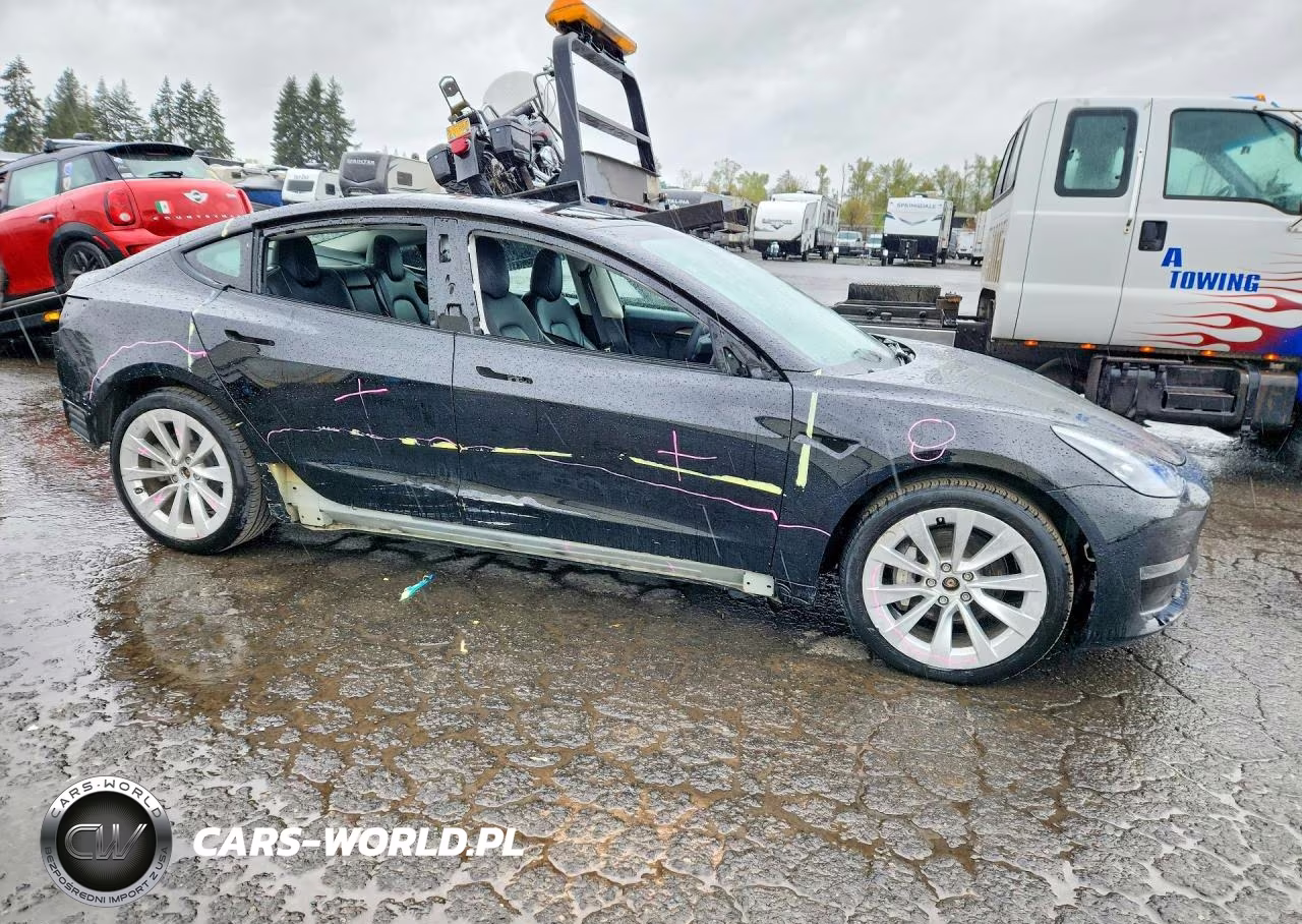 2022 Tesla Model 3 VIN:5YJ3E1EB7NF145351 - 4