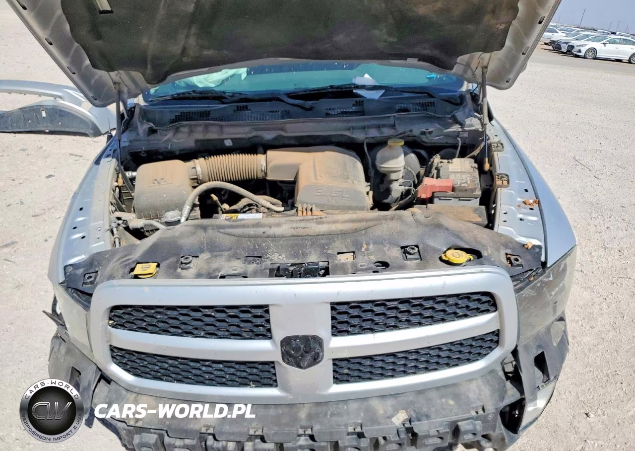 2019 Ram 1500 Classic Tradesman VIN:1C6RR7FG0KS554163 - 11