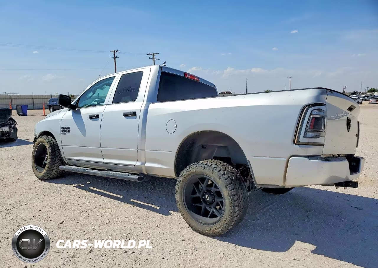 2019 Ram 1500 Classic Tradesman VIN:1C6RR7FG0KS554163 - 2