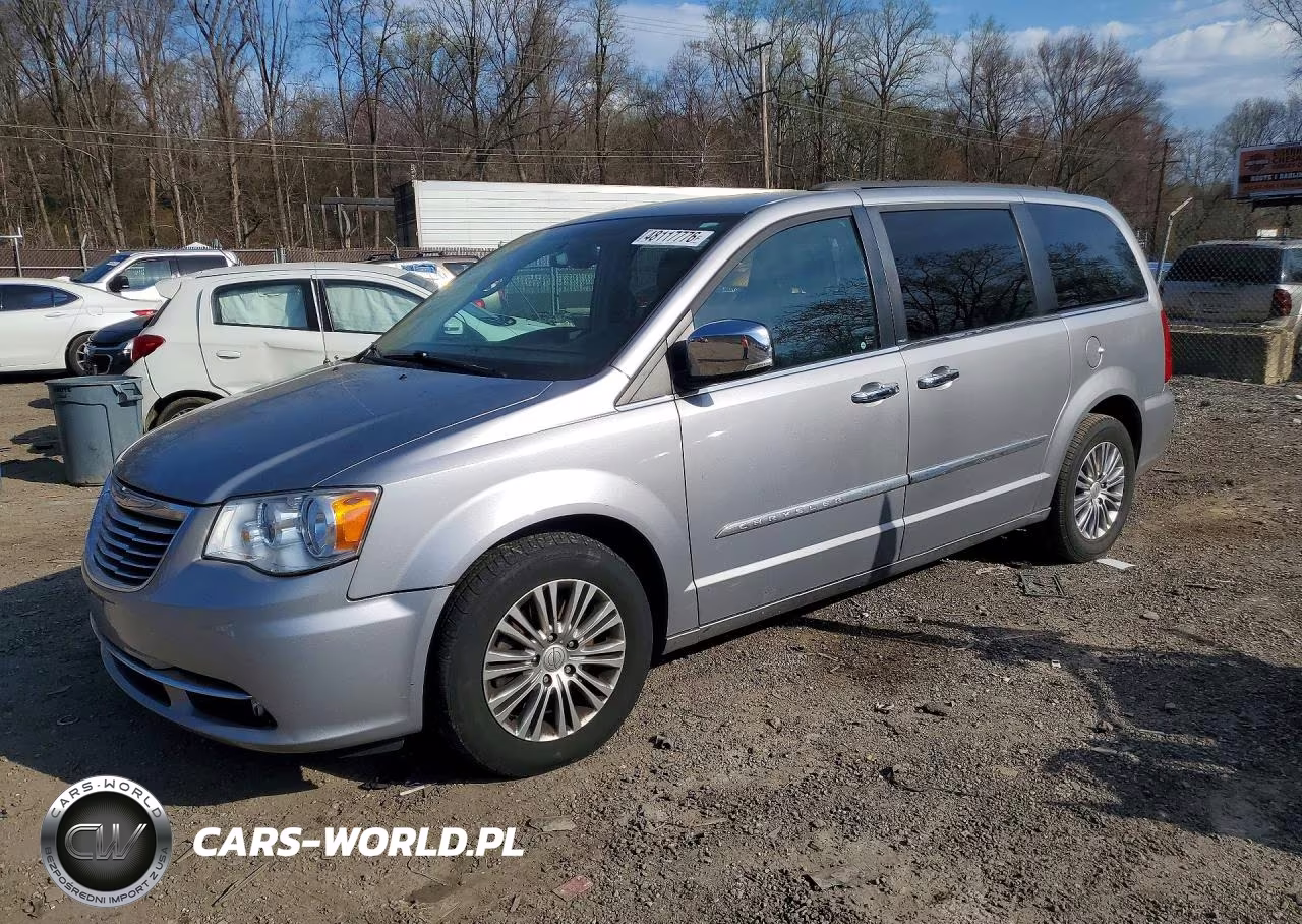 2013 Chrysler Town & Country Touring L