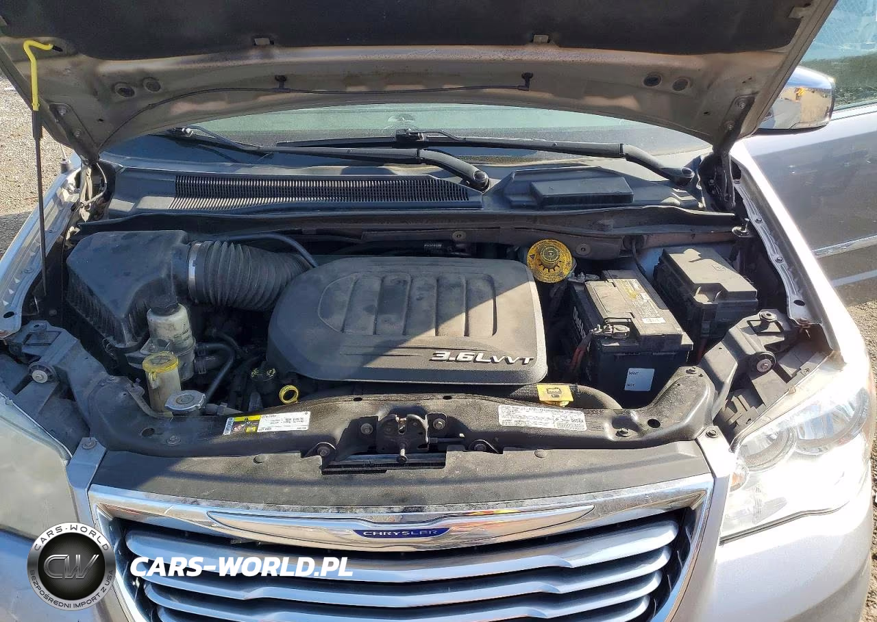 2013 Chrysler Town & Country Touring L VIN:2C4RC1CG7DR767482 - 11