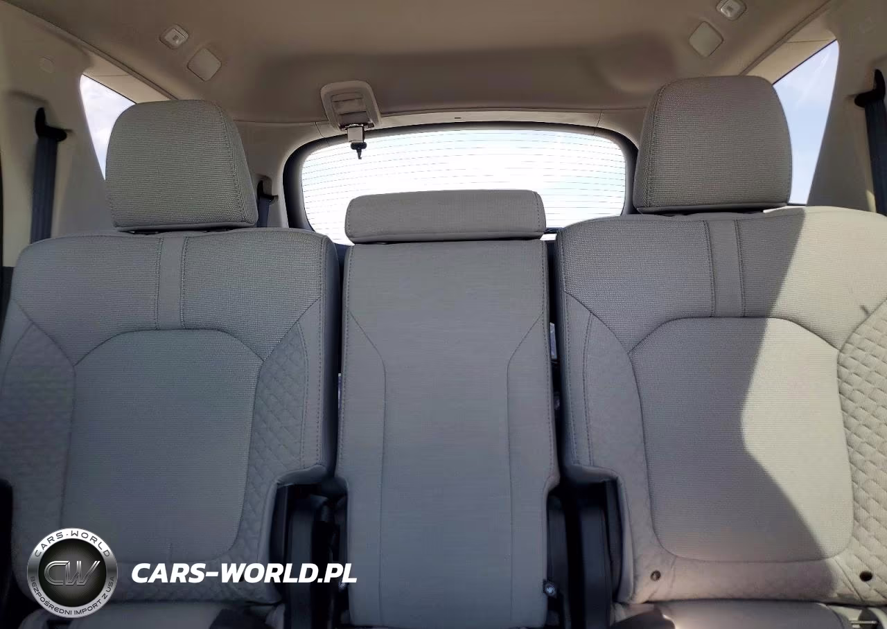 2023 Honda Pilot Lx VIN:5FNYG2H22PB010699 - 10