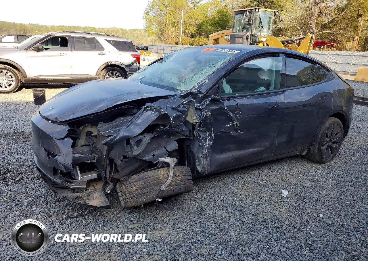 2025 Tesla Model Y – zdjęcie 1 z 12