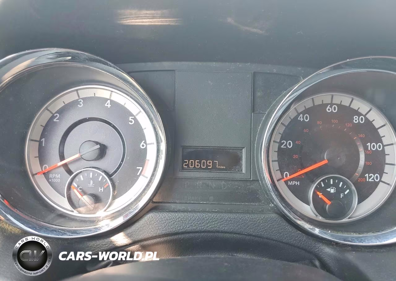 2018 Dodge Grand Caravan Sxt VIN:2C4RDGCG2JR240395 - 9