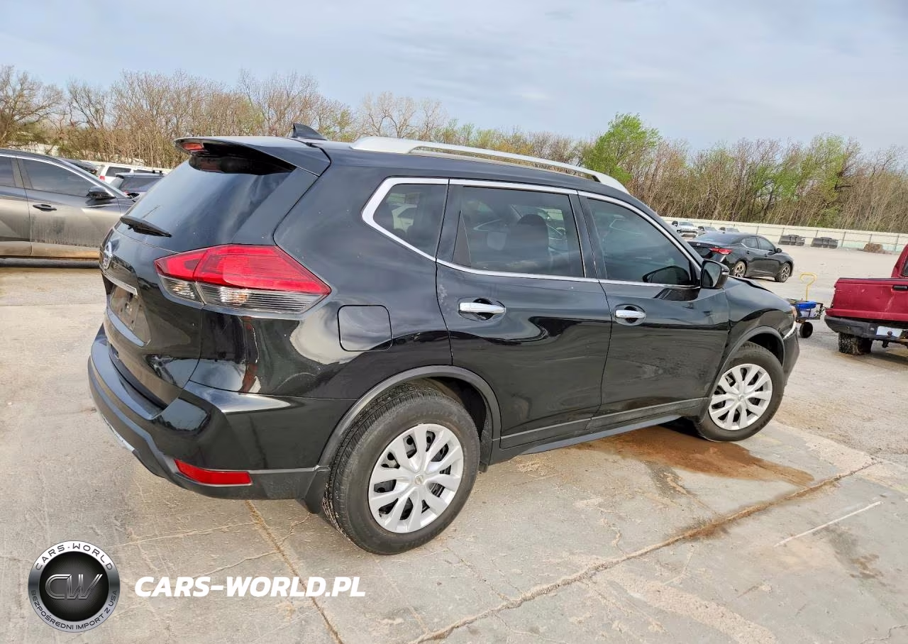 2017 Nissan Rogue S VIN:5N1AT2MT5HC775945 - 3