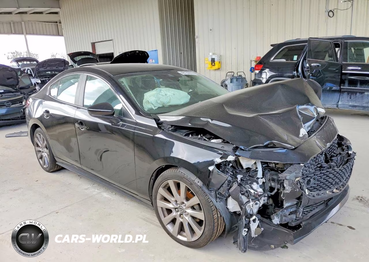 2021 Mazda 3 Select VIN:3MZBPABM0MM208017 - 4